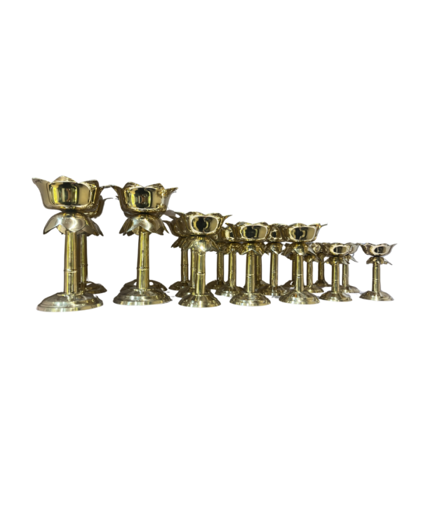 Scalloped Brass Pillar Diya Set